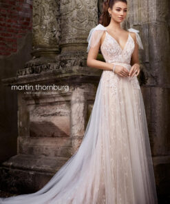 Alternative view of Moira - Mon Cheri