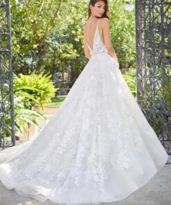 Alternative view of Nora – Mon Cheri