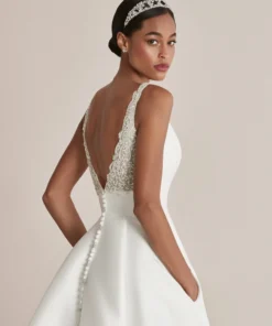 Camryn - Coleção Justin Alexander